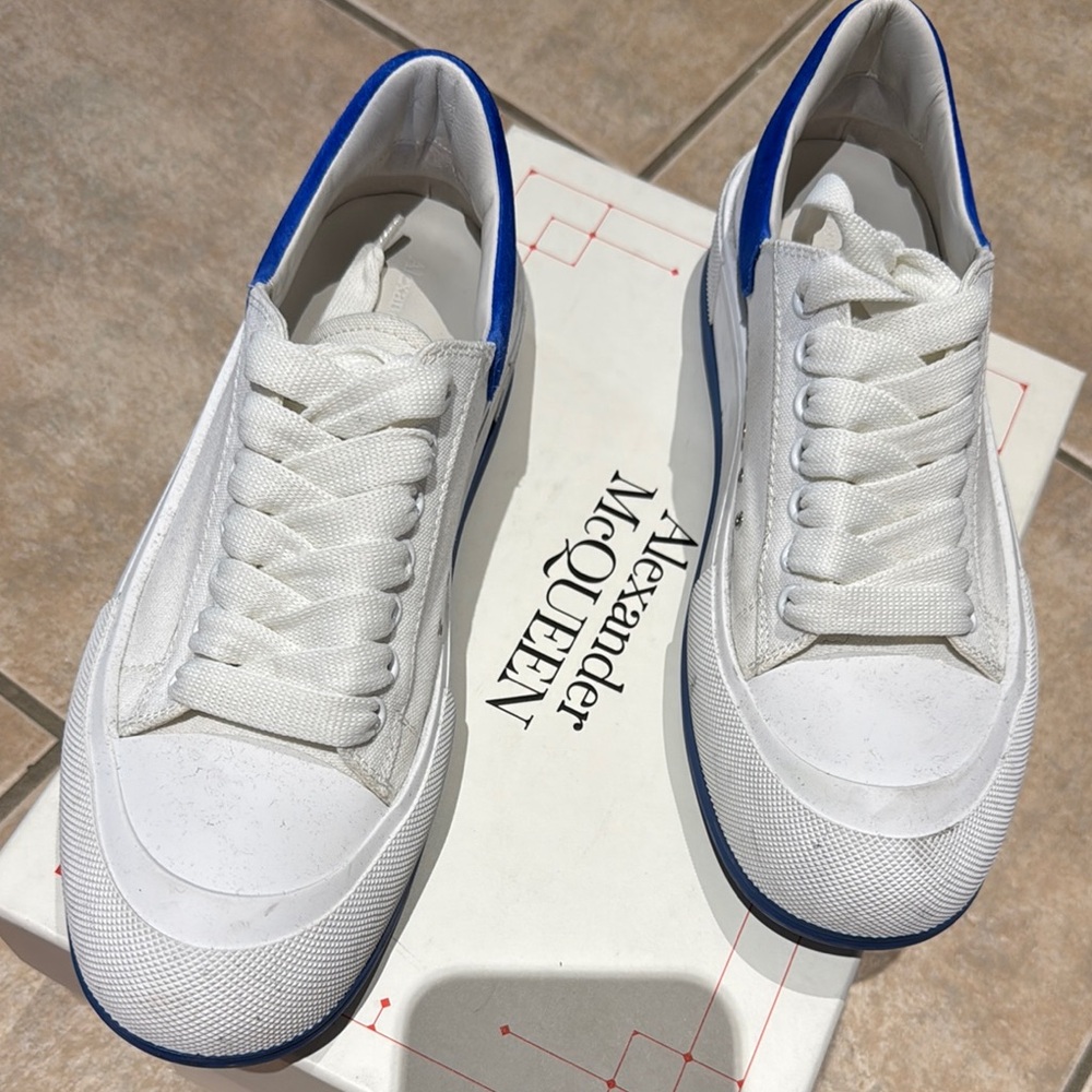 Alexander McQueen White and Blue Low-Top Sneakers